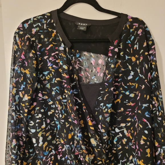 DKNY Womens Black Printed Long Sleeve V Neck Blouse Top - Picture 1 of 3